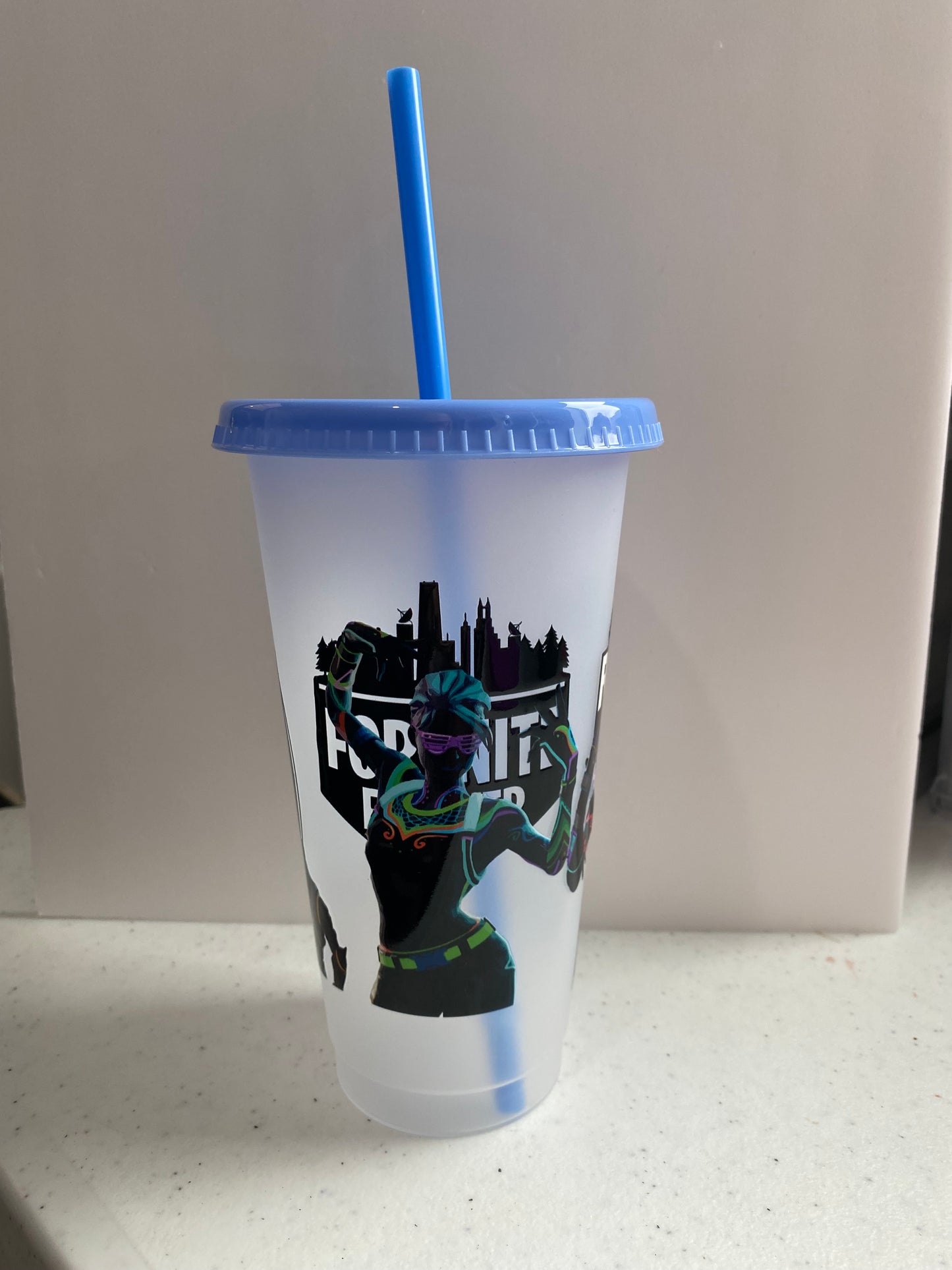 24oz Cold cup with blue lid & straw