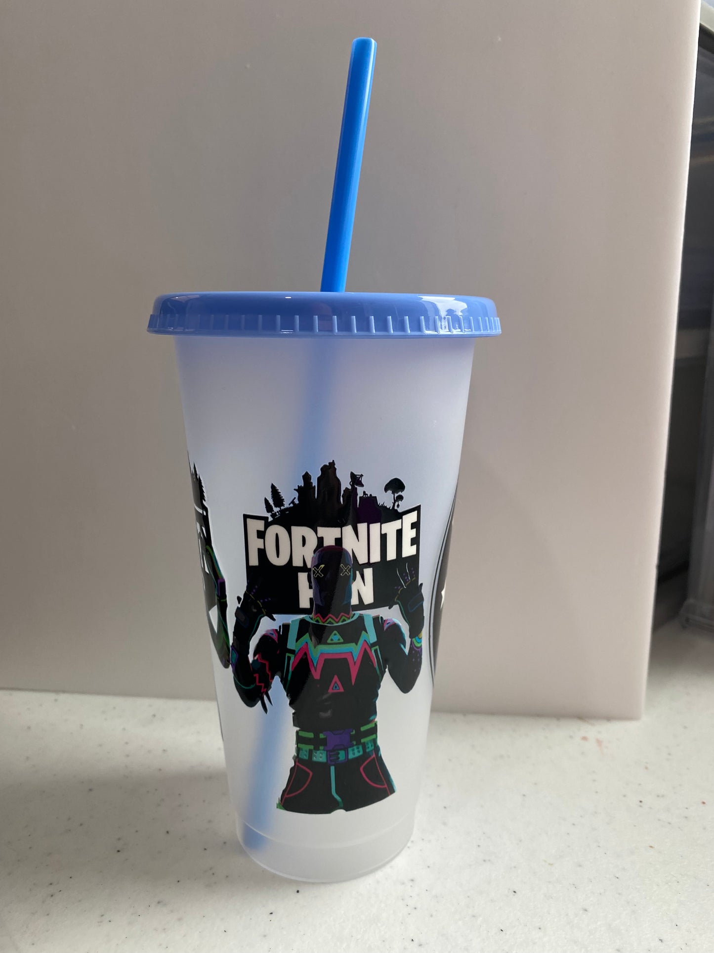 24oz Cold cup with blue lid & straw